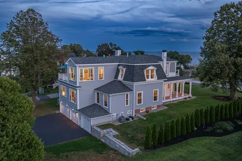 11 Atlantic Avenue North Hampton NH 03862