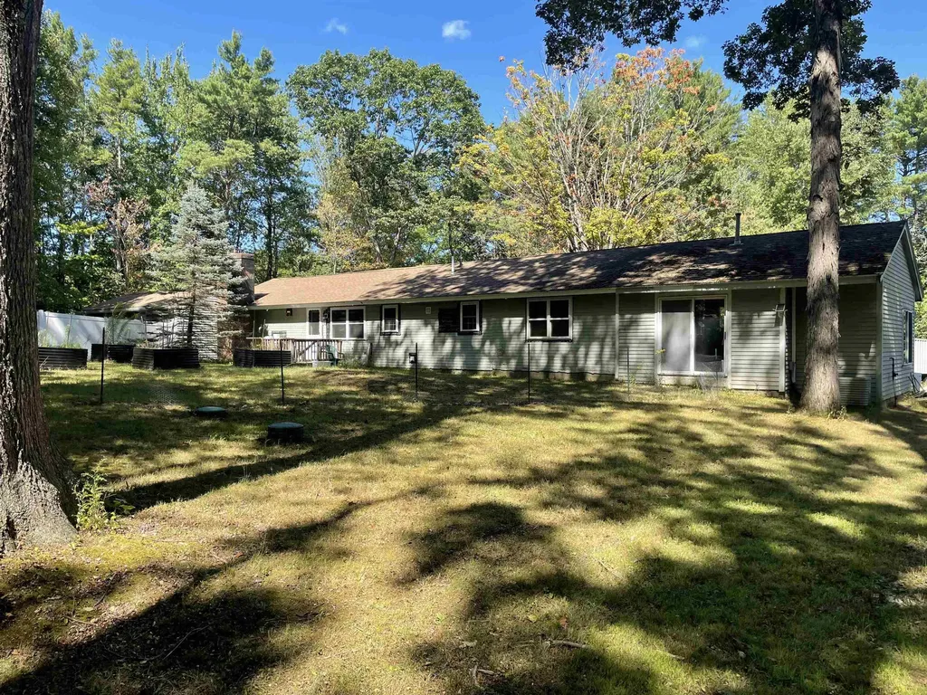 134 Concord Road Lee NH 03861