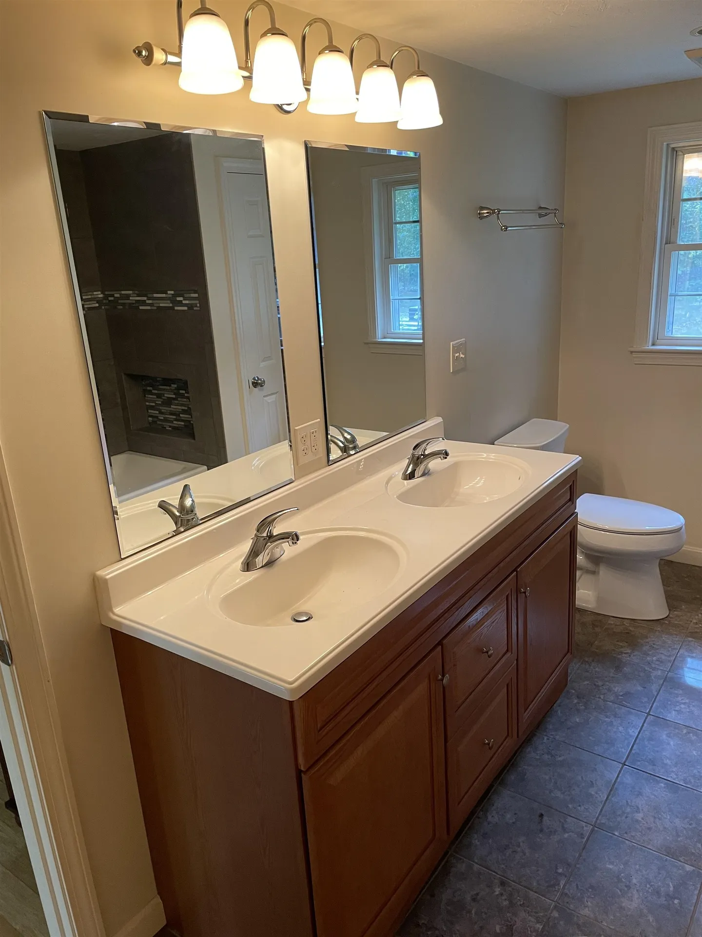 134 Concord Road Lee NH 03861