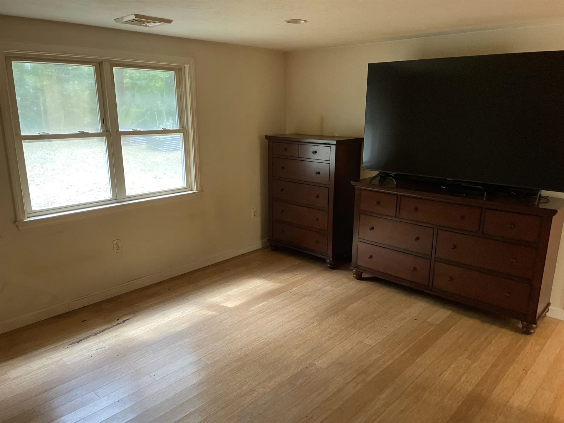 134 Concord Road Lee NH 03861
