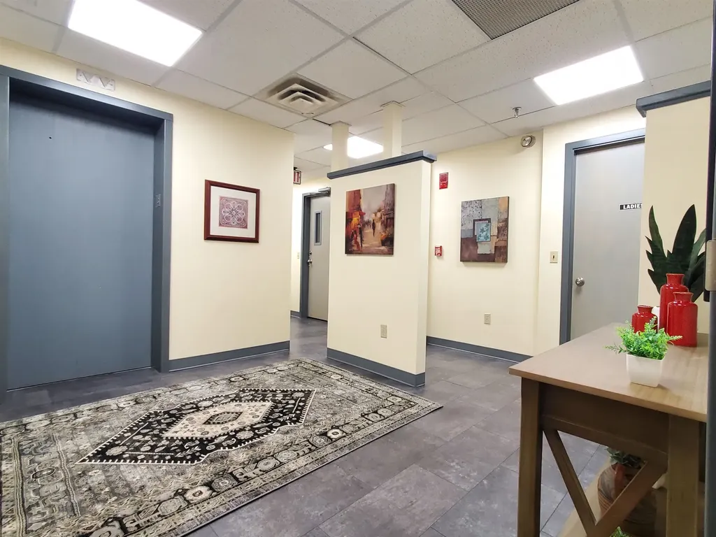 1 Elm Street Nashua NH 03060