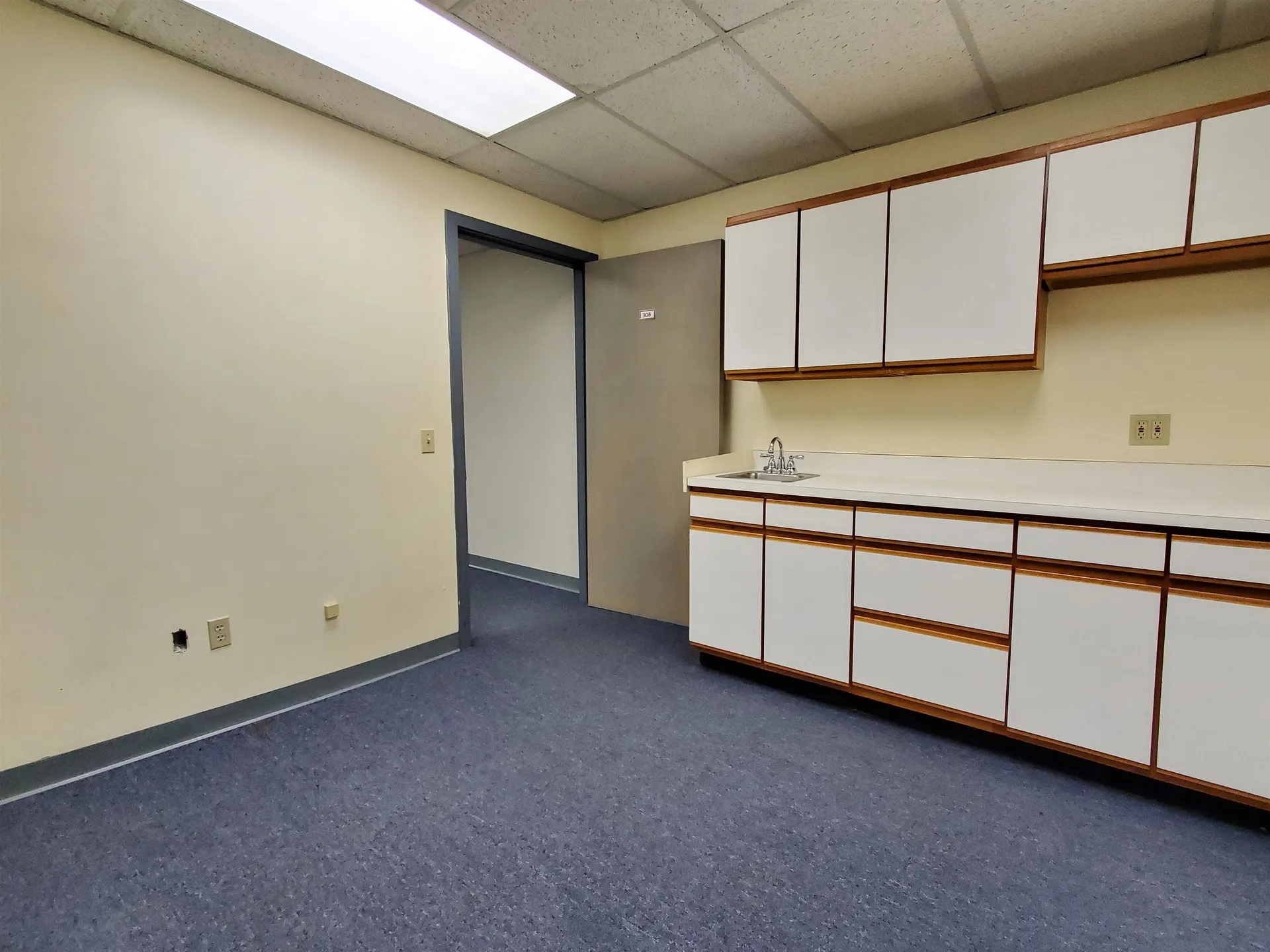 1 Elm Street Nashua NH 03060