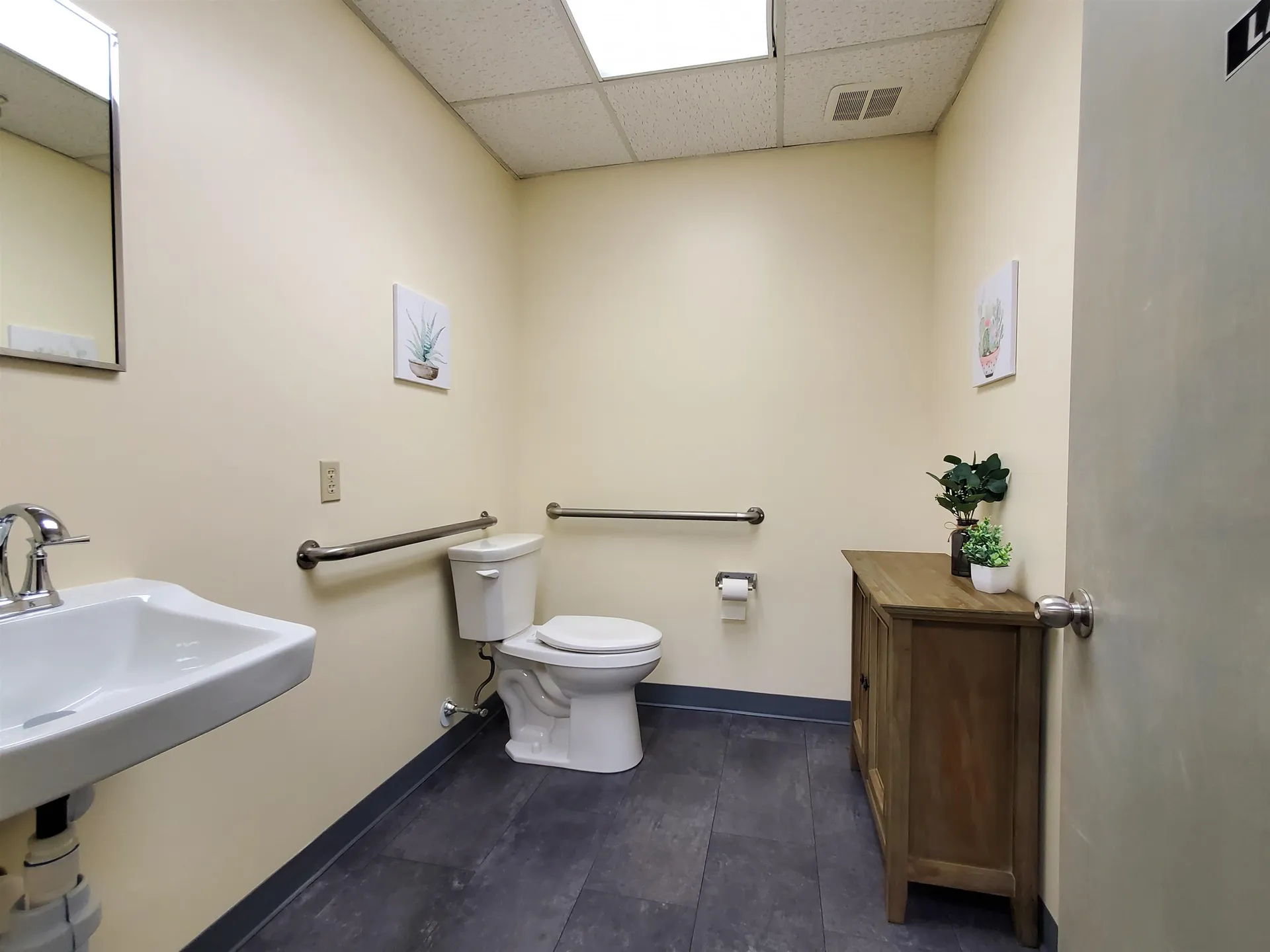 1 Elm Street Nashua NH 03060