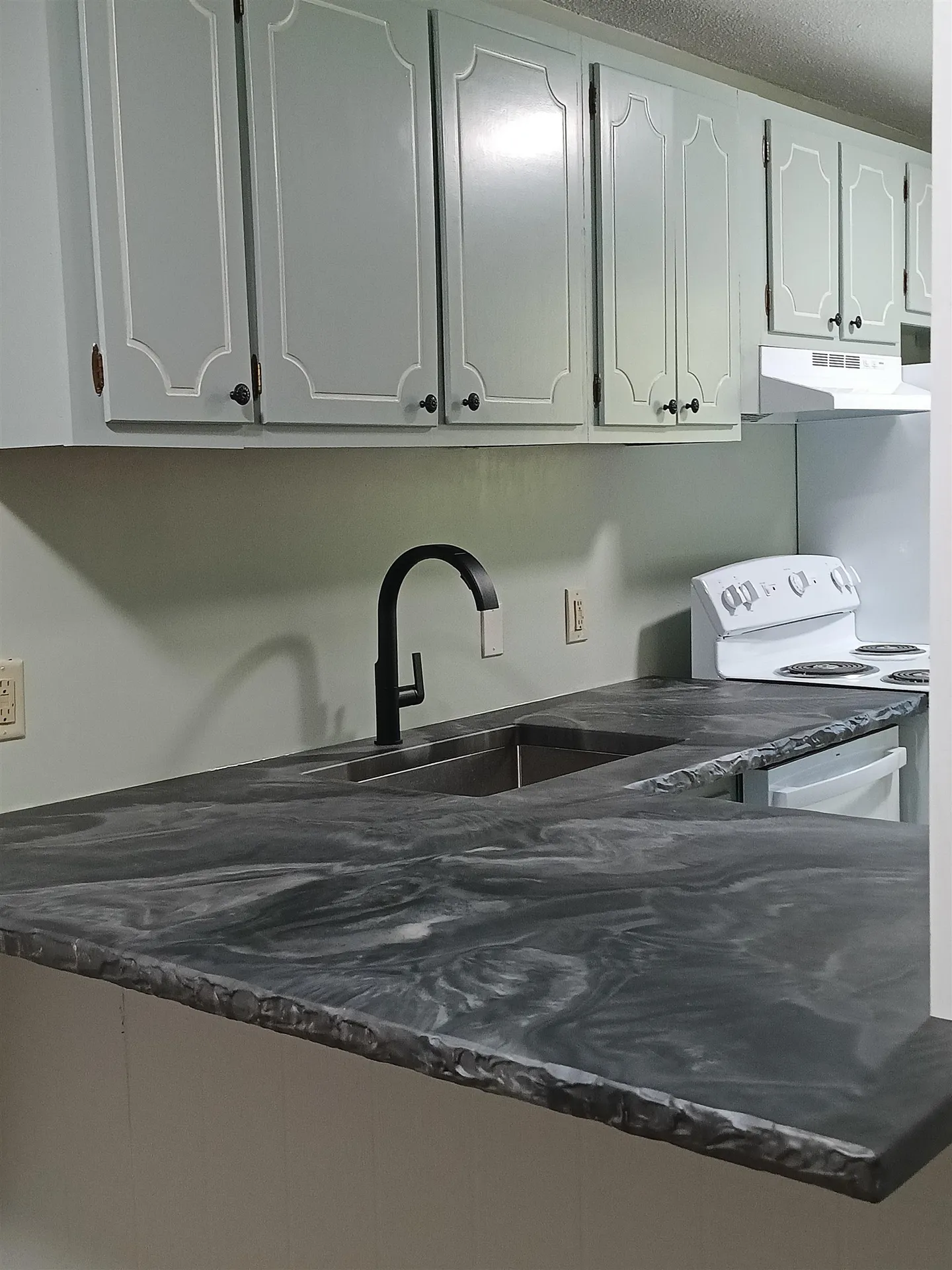 59 Brookside Drive Brattleboro VT 05301