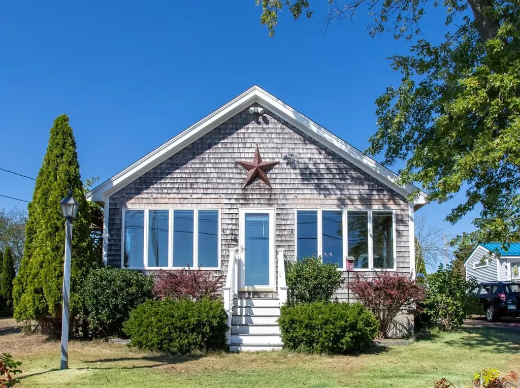 116 Glade Path Hampton NH 03842