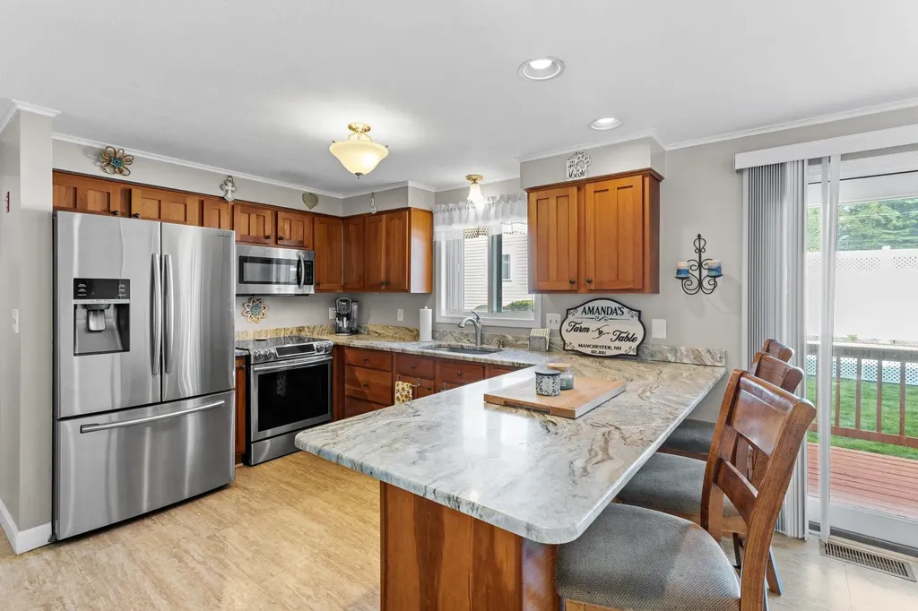 26 Old Orchard Way Manchester NH 03103