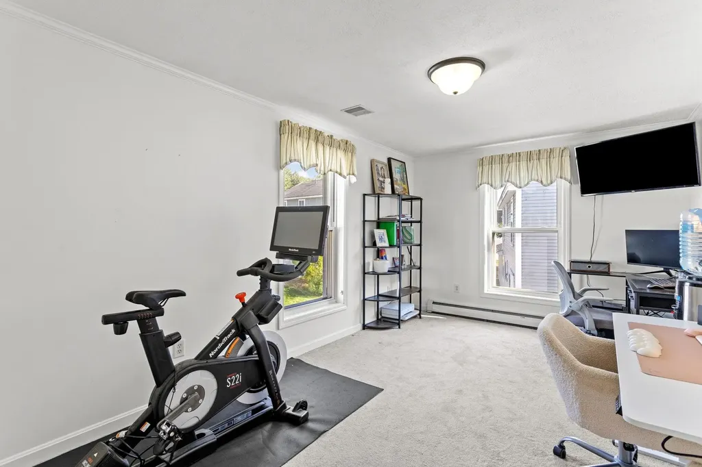 26 Old Orchard Way Manchester NH 03103