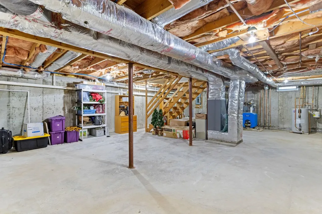 26 Old Orchard Way Manchester NH 03103