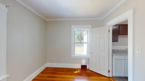 4 Haines Street Nashua NH 03060