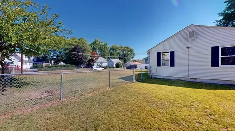 4 Haines Street Nashua NH 03060