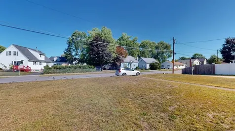 4 Haines Street Nashua NH 03060