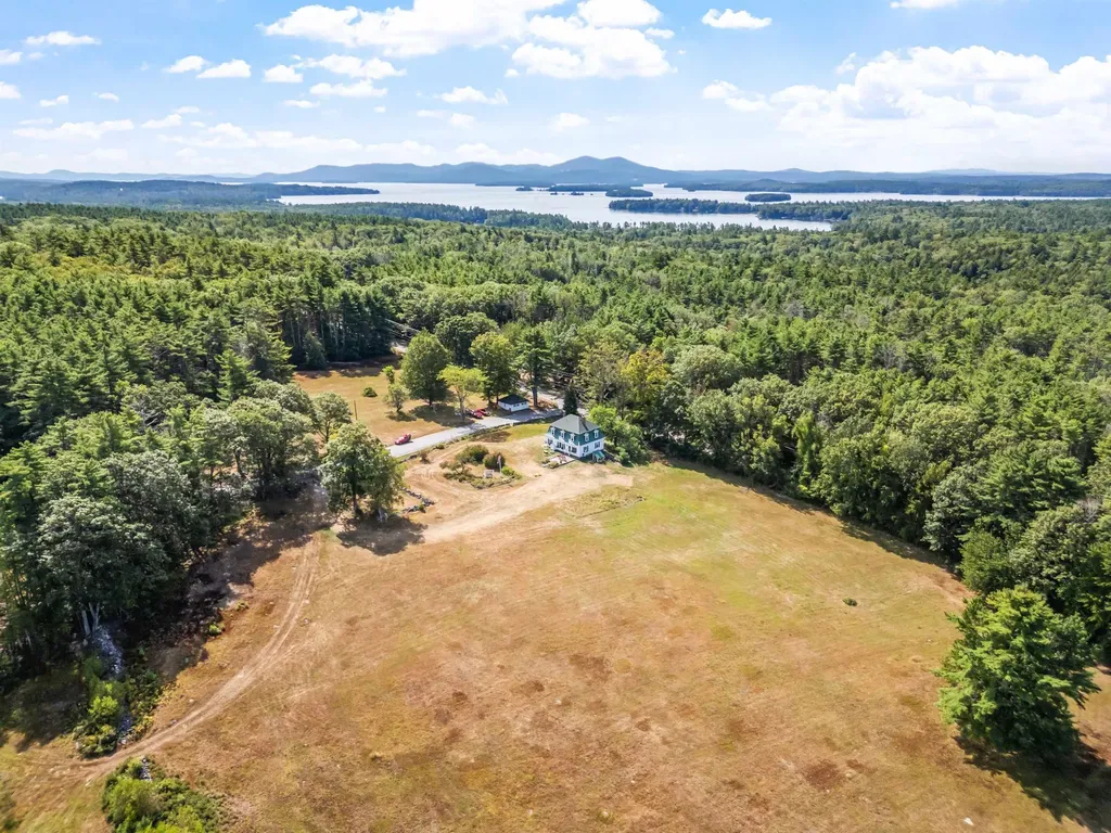 5 Ferry Road Moultonborough NH 03254