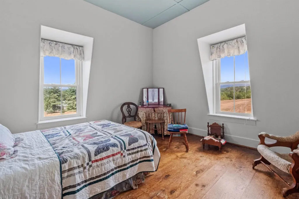 5 Ferry Road Moultonborough NH 03254