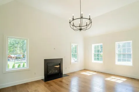 4 Hastings Drive Hampstead NH 03841