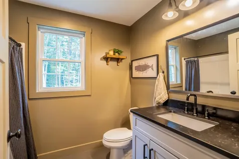 4 Hastings Drive Hampstead NH 03841