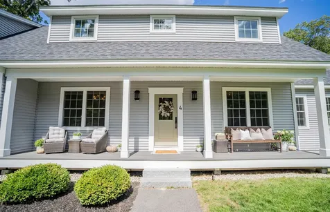 4 Hastings Drive Hampstead NH 03841