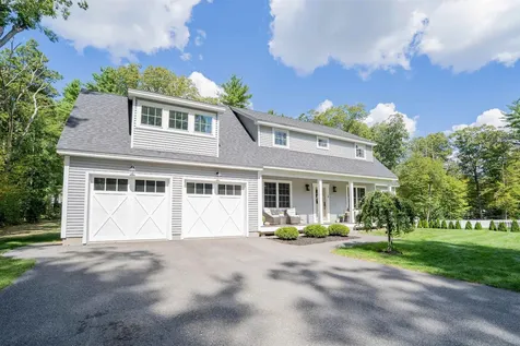 4 Hastings Drive Hampstead NH 03841