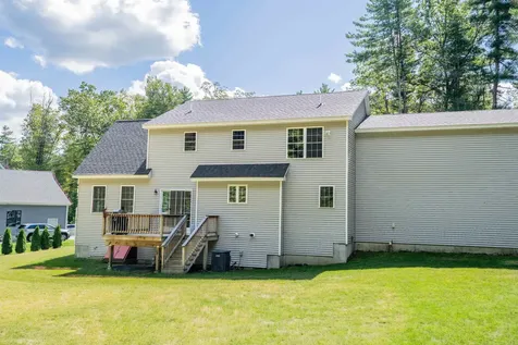 4 Hastings Drive Hampstead NH 03841