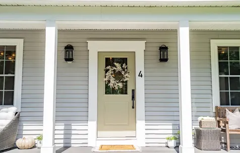 4 Hastings Drive Hampstead NH 03841