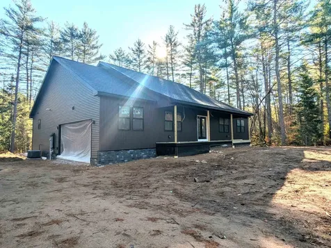 330 Benjamin Wentworth Drive Tamworth NH 03817