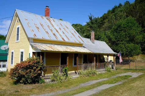 90 East Street Lyndon VT 05851