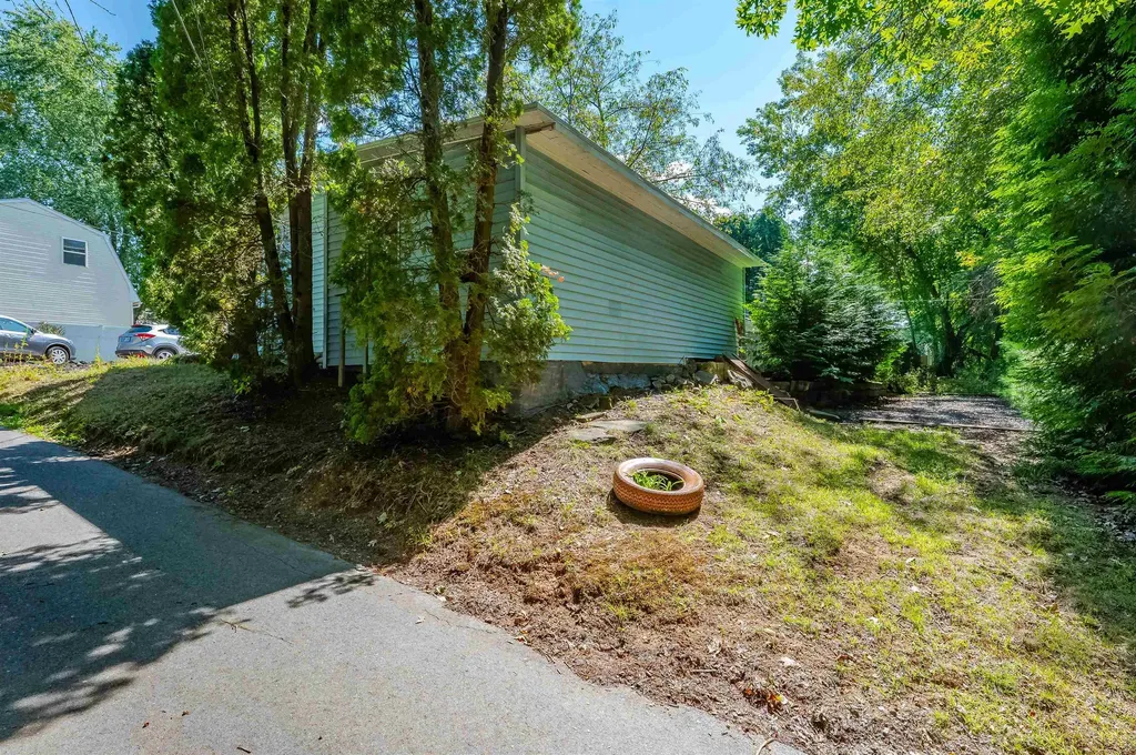 5 Washburn Court Somersworth NH 03878