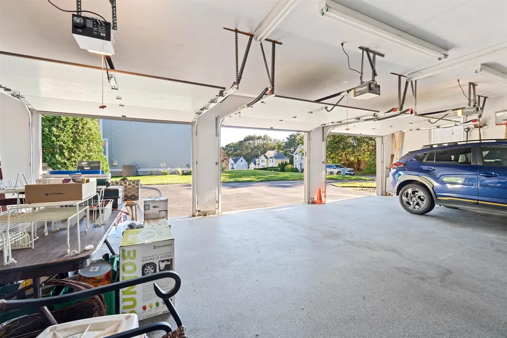 3 Playhouse Circle Hampton NH 03842