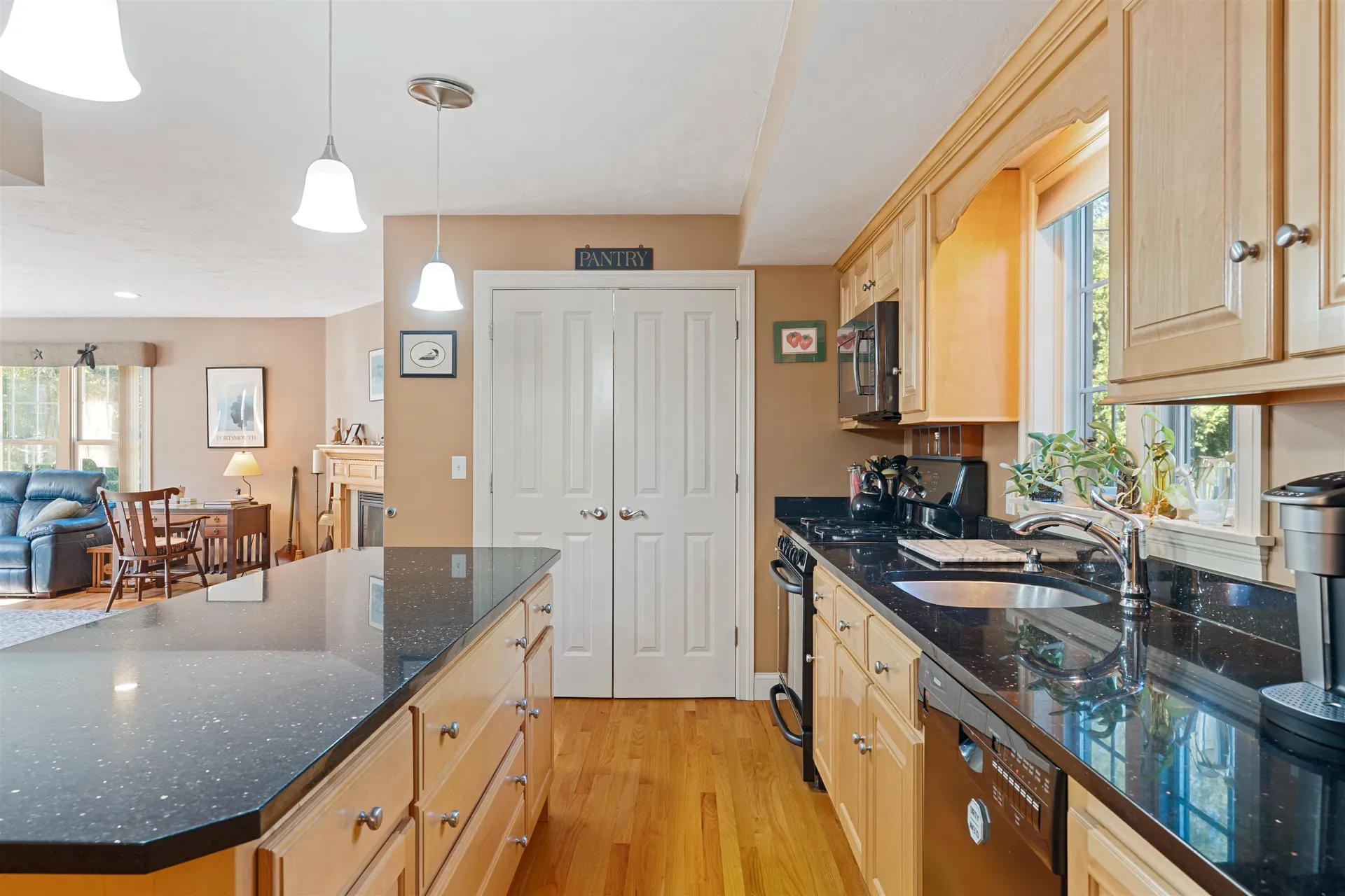 3 Playhouse Circle Hampton NH 03842