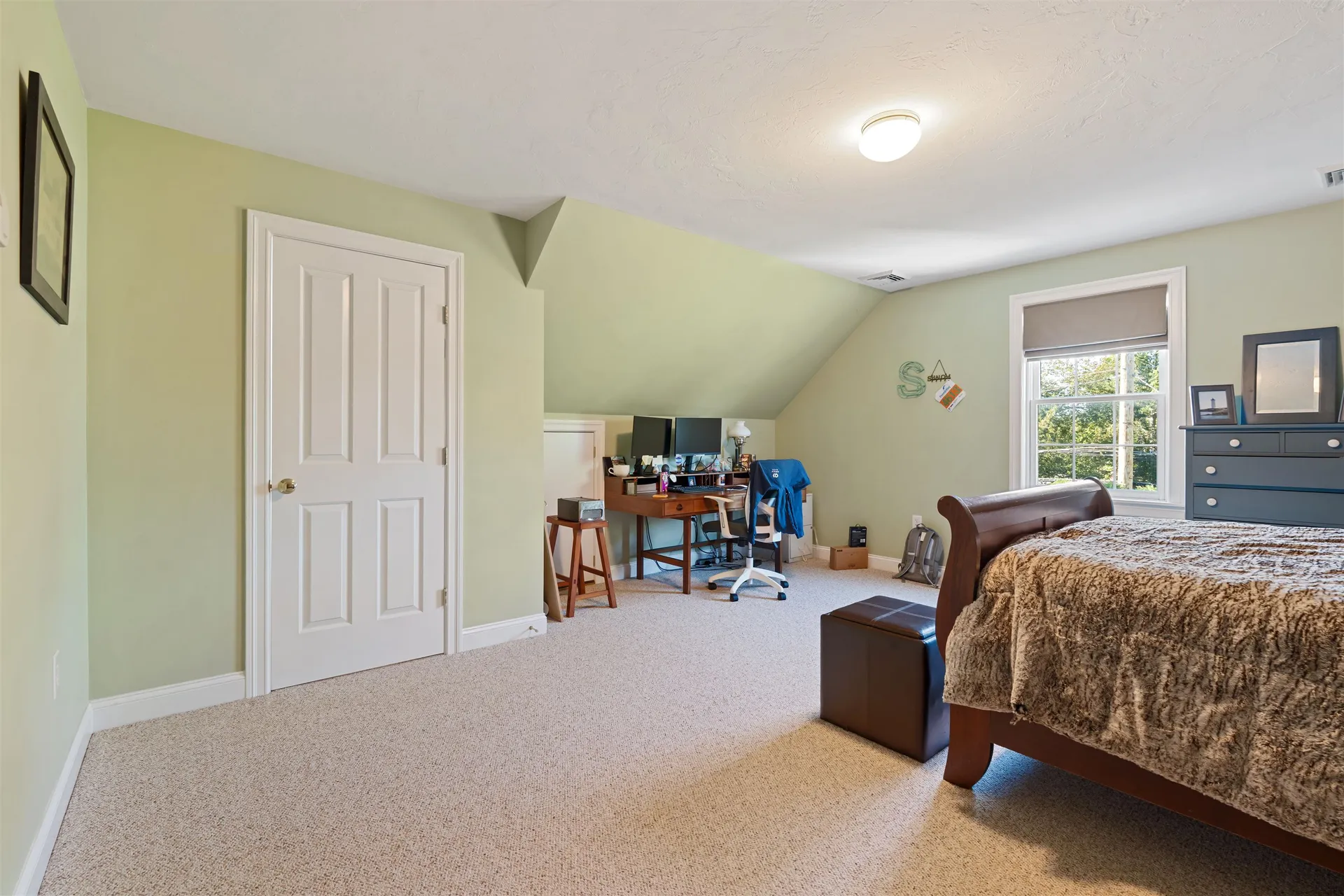 3 Playhouse Circle Hampton NH 03842