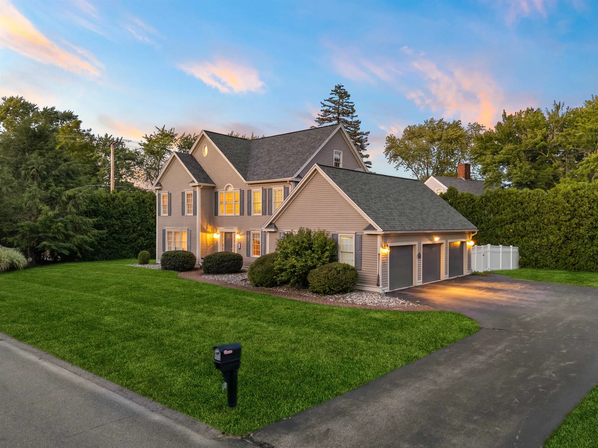 3 Playhouse Circle Hampton NH 03842