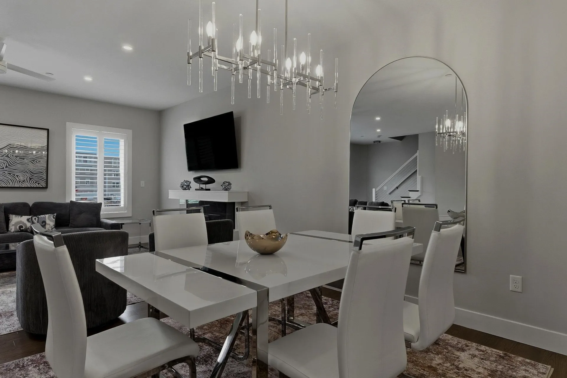 3 Elise Avenue Londonderry NH 03053