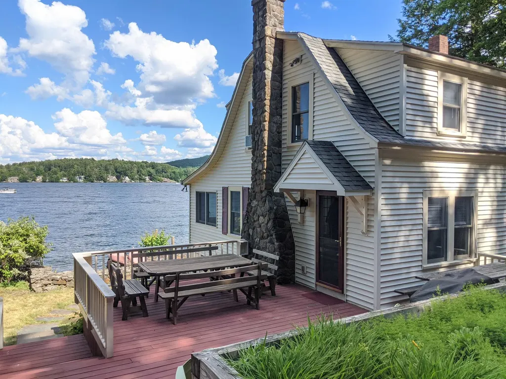 65 Dockham Shore Gilford NH 03249
