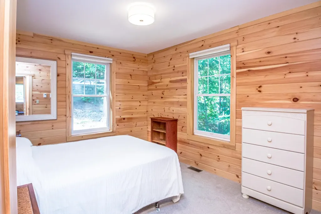 61 Au Bord Du Lac Road Wakefield NH 03830