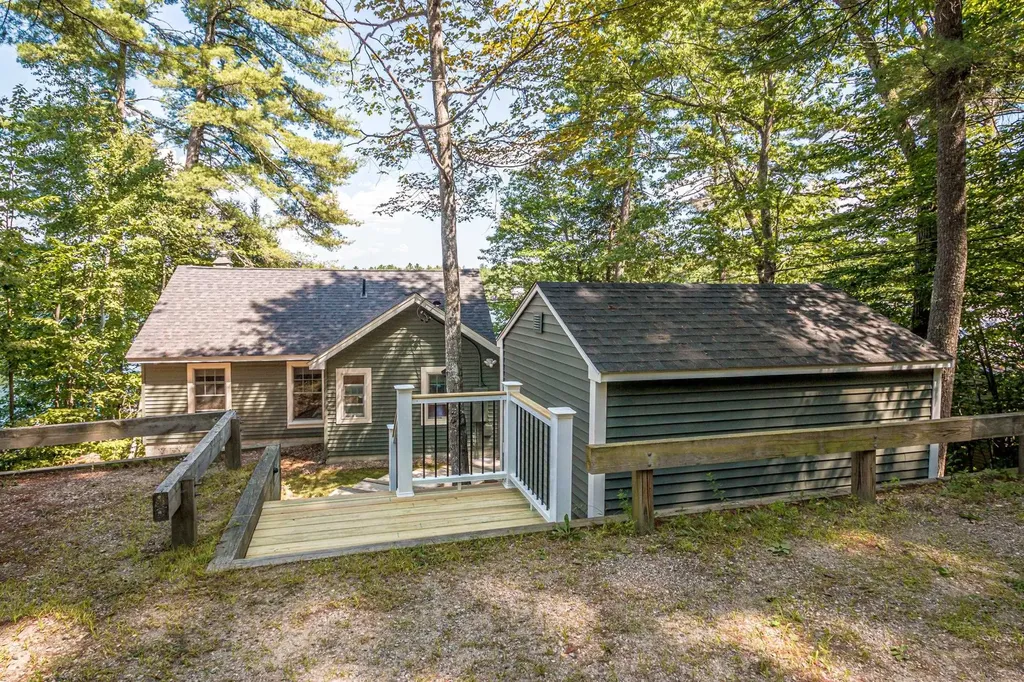 61 Au Bord Du Lac Road Wakefield NH 03830