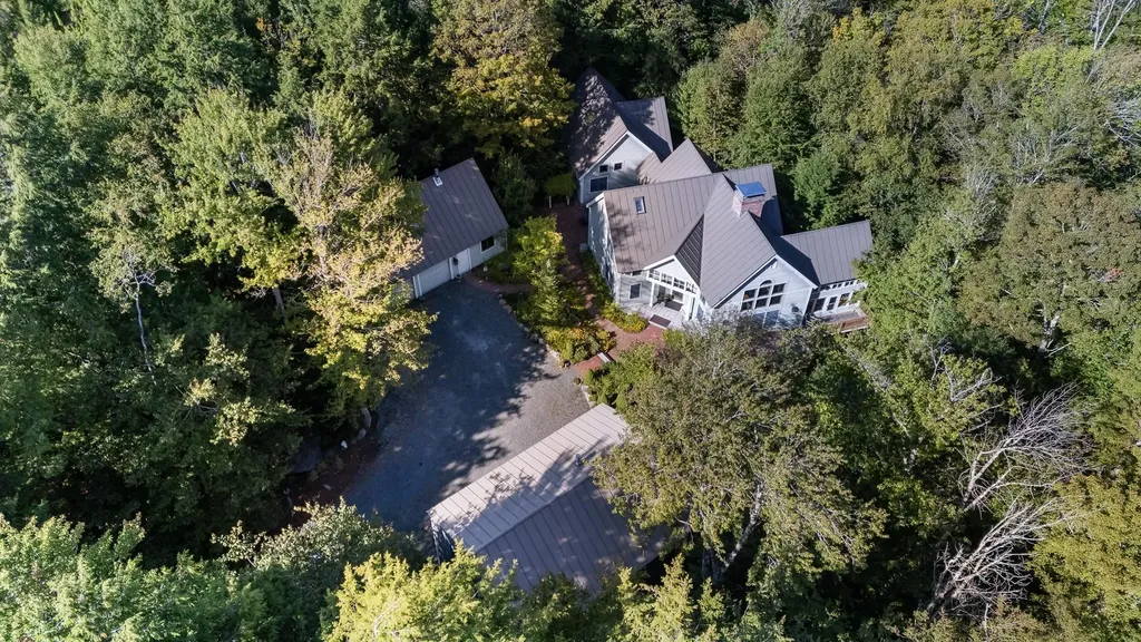 45 Bright Slope Way Grantham NH 03753