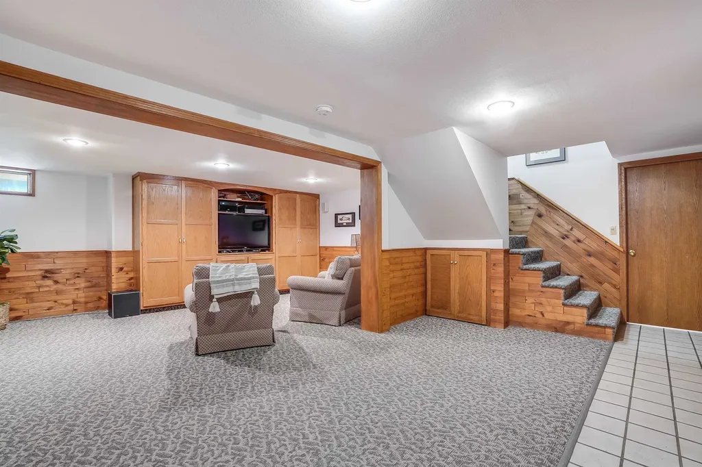 12 Crestwood Court Amherst NH 03031