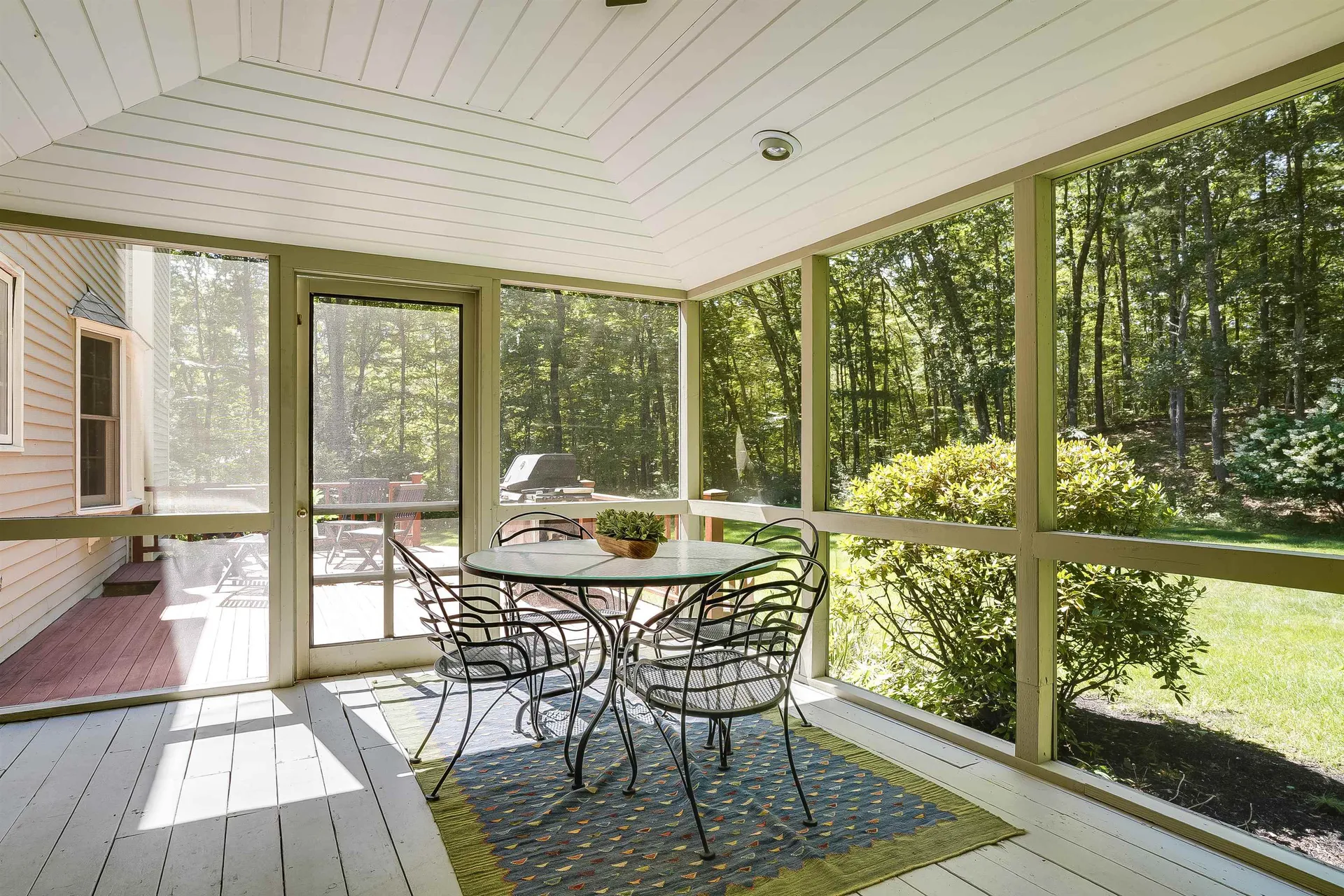 12 Crestwood Court Amherst NH 03031