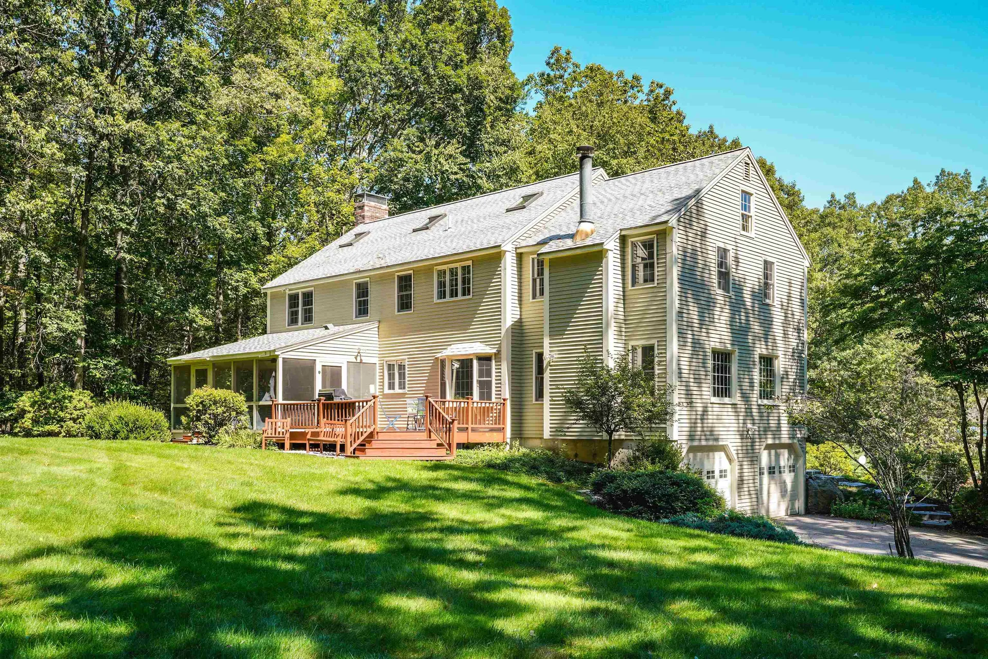 12 Crestwood Court Amherst NH 03031