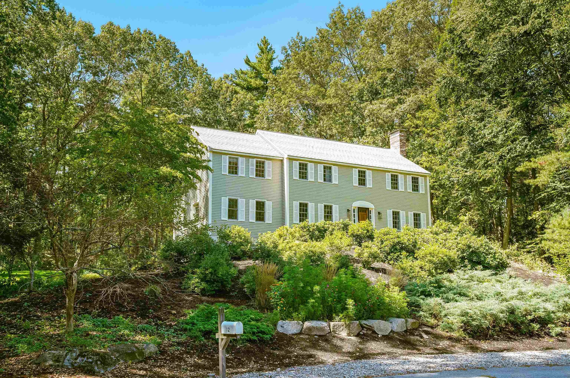 12 Crestwood Court Amherst NH 03031