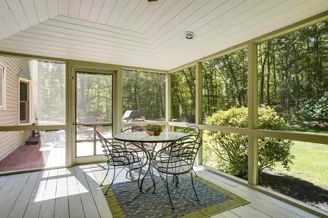 12 Crestwood Court Amherst NH 03031