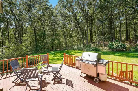 12 Crestwood Court Amherst NH 03031