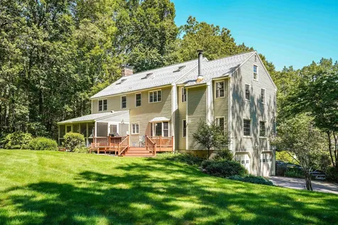 12 Crestwood Court Amherst NH 03031