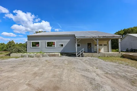 822 Flanders Road Henniker NH 03242