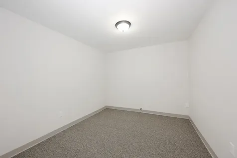 822 Flanders Road Henniker NH 03242