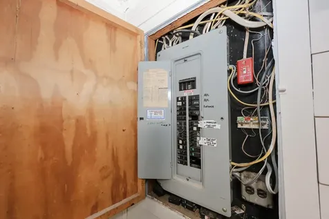 822 Flanders Road Henniker NH 03242