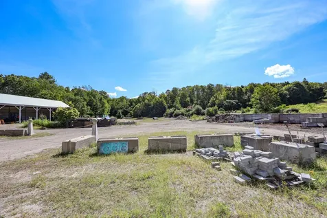 822 Flanders Road Henniker NH 03242