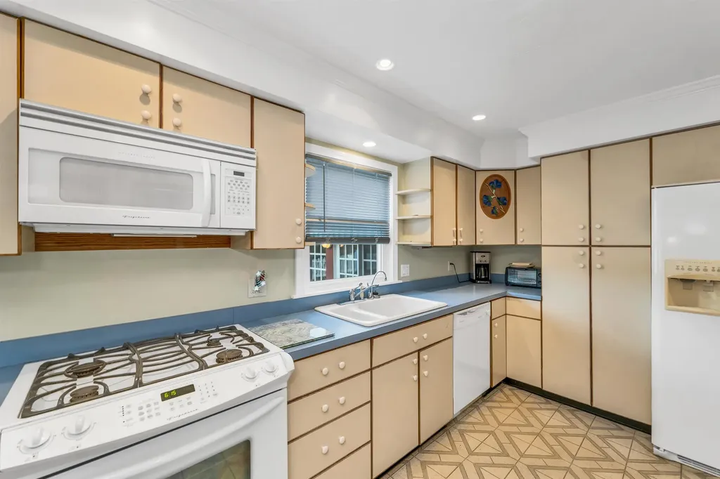 7 Countryside Drive Gilford NH 03249