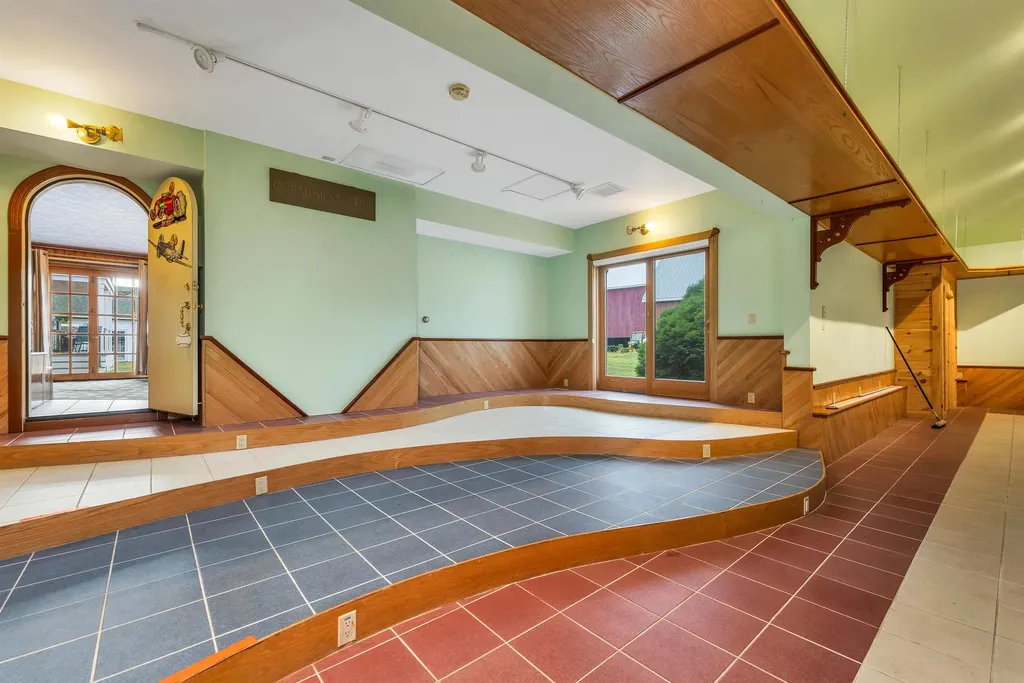 7 Countryside Drive Gilford NH 03249