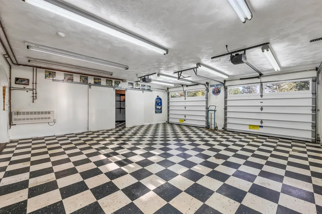 7 Countryside Drive Gilford NH 03249