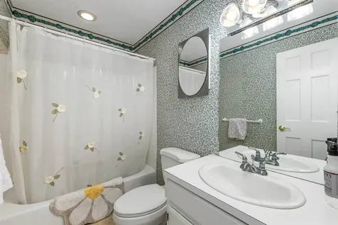 7 Countryside Drive Gilford NH 03249